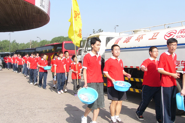 【三下乡】365游戏大厅在晋源区广泛开展城乡清洁工程“三下乡”志愿服务